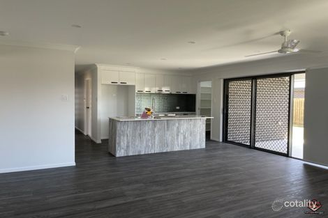 88 Frederick Cct, Eli Waters, QLD 4655