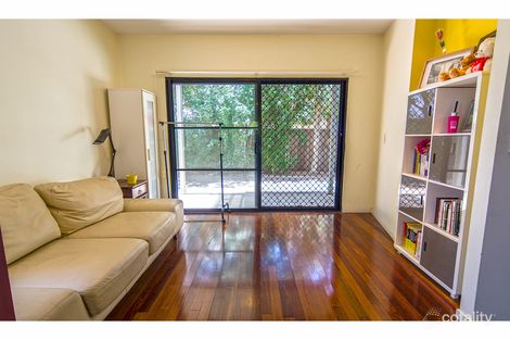 Property photo of 3/64 Browning Street South Brisbane QLD 4101