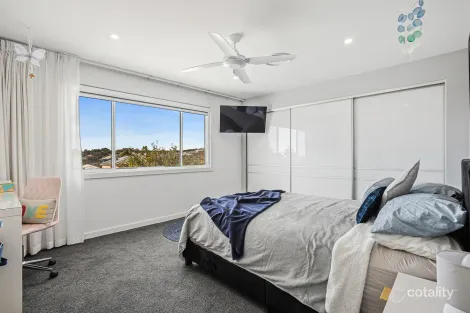 Property photo of 4 Torres Circuit Shell Cove NSW 2529