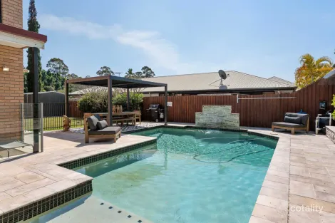 Property photo of 1 Riversleigh Crescent Eatons Hill QLD 4037