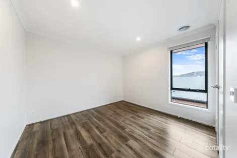 Property photo of 67 Carrera Crescent Clyde VIC 3978