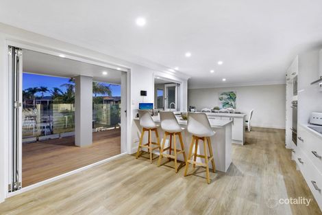 Property photo of 10 Edinburgh Road Benowa QLD 4217