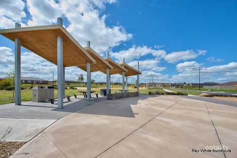 Property photo of 9 Crescendo Boulevard Wollert VIC 3750