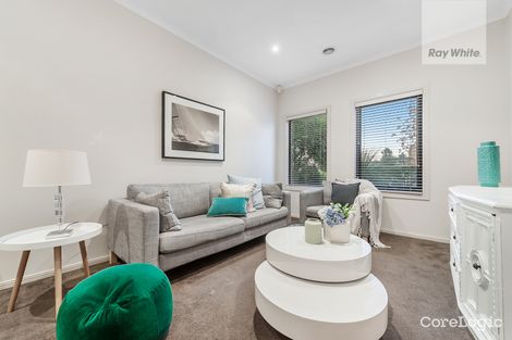 Property photo of 5 Osprey Place Craigieburn VIC 3064