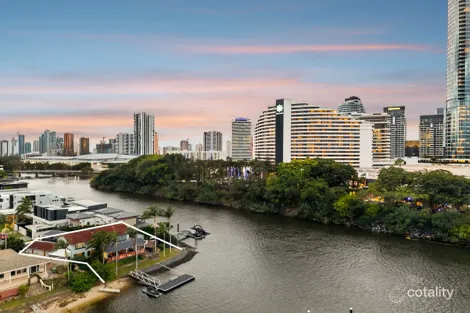 Property photo of 2 Merrimac Boulevard Broadbeach Waters QLD 4218