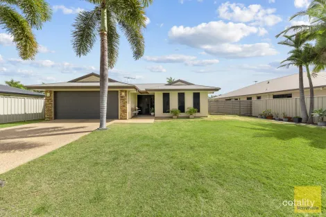 Property photo of 17 Cook Close Emerald QLD 4720