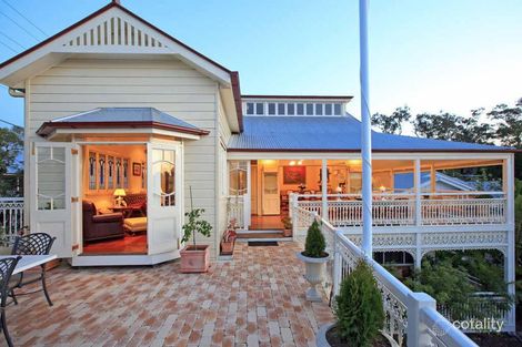 Property photo of 70 Laidlaw Parade East Brisbane QLD 4169