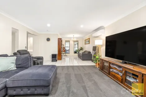 Property photo of 17 Cook Close Emerald QLD 4720