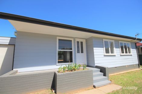 Property photo of 4 Tarakan Avenue Ashmont NSW 2650