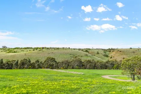 Property photo of Alves Street Bulla VIC 3428