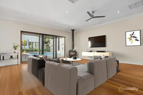 Property photo of 14 Alvena Crescent Heathmont VIC 3135