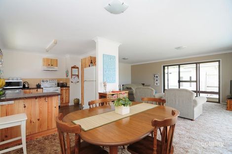 Property photo of 8 Elizabeth Drive Vincentia NSW 2540