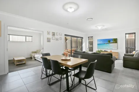 Property photo of 7 Sarsaparilla Way Calderwood NSW 2527