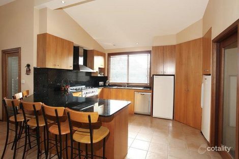 Property photo of 6 Lyrebird Court Vermont South VIC 3133