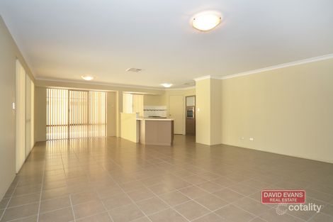 Property photo of 8 Grasmere Fairway Tapping WA 6065
