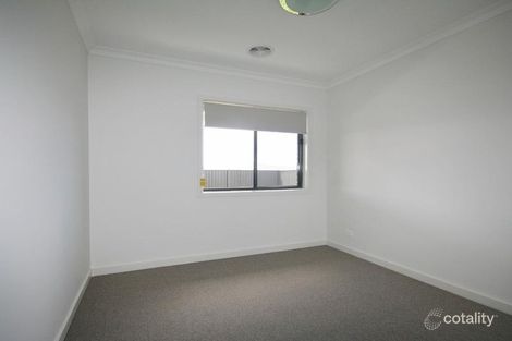 Property photo of 18 David Street Googong NSW 2620
