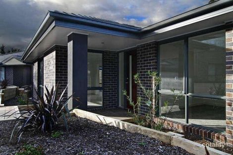 Property photo of 1/2 One Chain Road Somerville VIC 3912