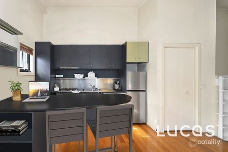 Property photo of 2/18 Dicks Place West Melbourne VIC 3003