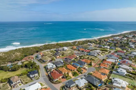 Property photo of 28 Foreshore Vista Yanchep WA 6035