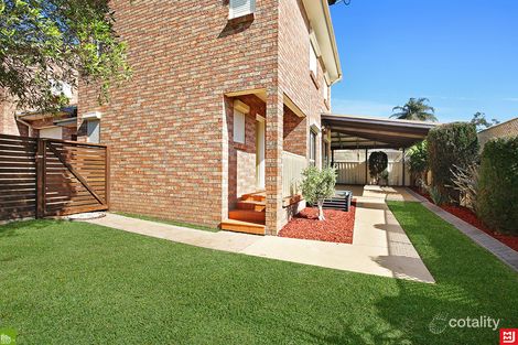 Property photo of 2/4 Benney Avenue Figtree NSW 2525
