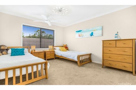 Property photo of 22 Nursery Place Wakerley QLD 4154