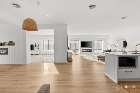 Property photo of 18 Maple Tree Boulevard Mansfield VIC 3722