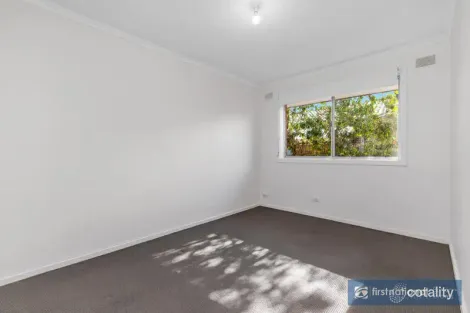 Property photo of 8 Jan Avenue Para Vista SA 5093