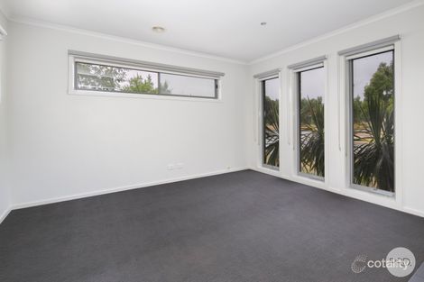 Property photo of 16 Creekstone Drive Alfredton VIC 3350