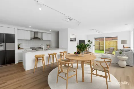 Property photo of 3 Booker Place Armstrong Creek VIC 3217