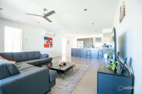 Property photo of 2/11 Newman Drive Emerald QLD 4720