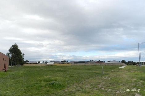 24 Howitt Ave, Eastwood, VIC 3875