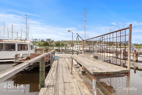 Property photo of 33 Gepp Parade Derwent Park TAS 7009