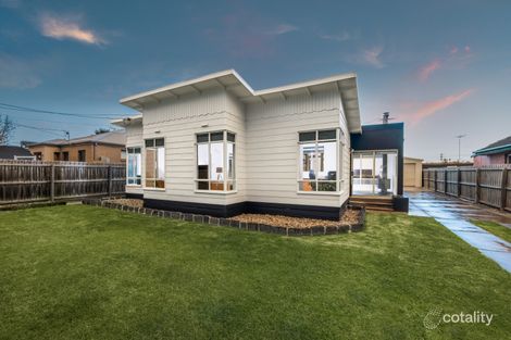 Property photo of 28 Sladen Street Hamlyn Heights VIC 3215