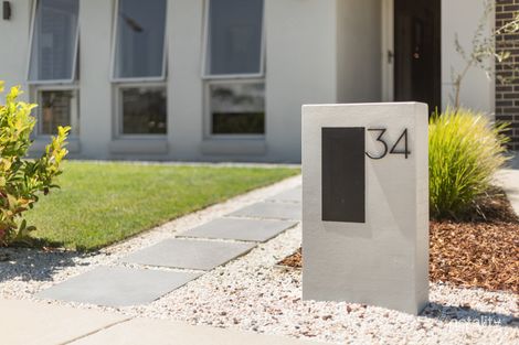 Property photo of 34 Harold Blair Crescent Moncrieff ACT 2914