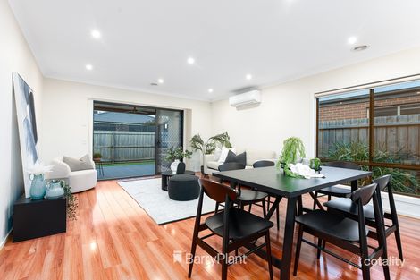 Property photo of 16 Flanagan Close Armstrong Creek VIC 3217