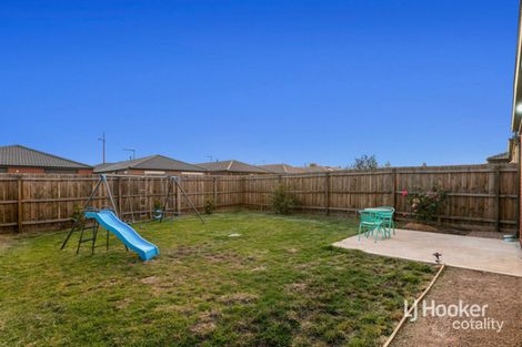 Property photo of 35 Toolern Waters Drive Weir Views VIC 3338