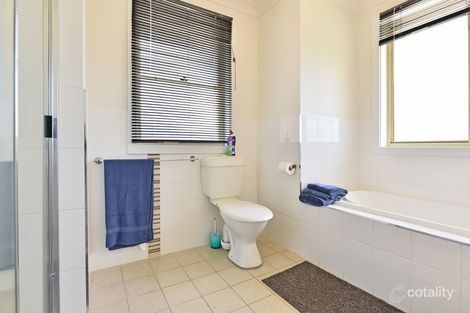 Property photo of 2/17 Fairview Place Cessnock NSW 2325