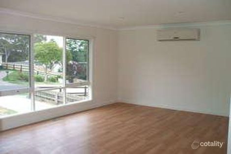 Property photo of 18 Dunoon Street Mooroolbark VIC 3138