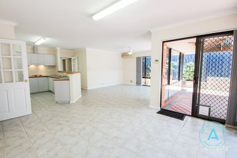 1/11b Kitchener Rd, Melville, WA 6156