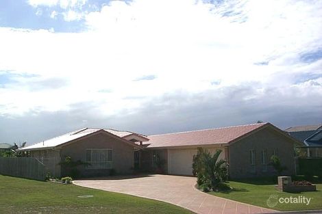 16 Bass Ct, Banksia Beach, QLD 4507