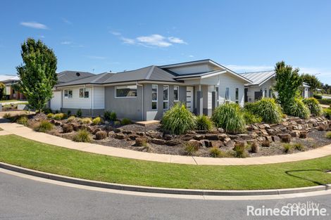Property photo of 2/34 Ross Parkway Gobbagombalin NSW 2650
