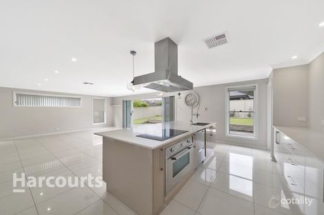 Property photo of 4 Caley Way Mount Annan NSW 2567