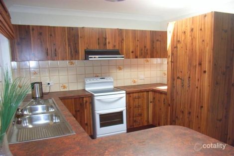 Property photo of 31 Cameron Crescent Kiama Downs NSW 2533