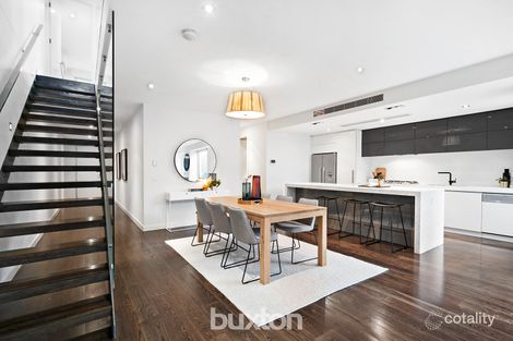 Property photo of 140 Ross Street Port Melbourne VIC 3207