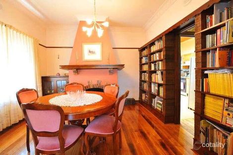 Property photo of 677 Hawthorn Road Brighton East VIC 3187