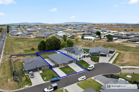 Property photo of 3 Alluvial Place Kelso NSW 2795