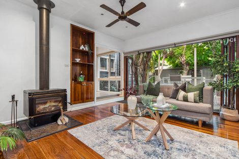 Property photo of 2 East Road Seaford VIC 3198