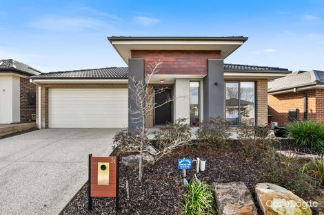 Property photo of 26 Gilcambon Way Clyde North VIC 3978