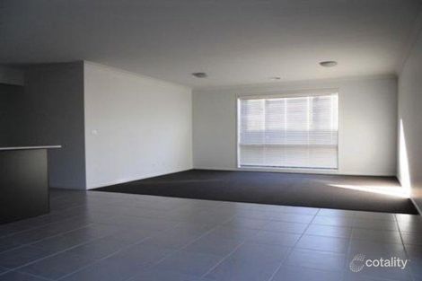 Property photo of 48 Lamington Drive Tarneit VIC 3029