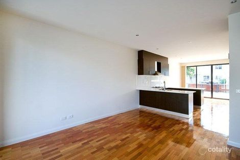 Property photo of 102 Ross Street Port Melbourne VIC 3207